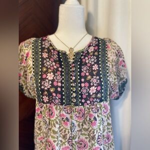 EUC Ladies floral mini sundress Sz Med.